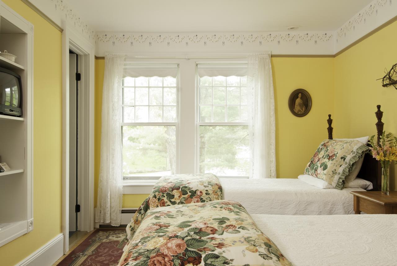 Golden Stage Inn Proctorsville Экстерьер фото