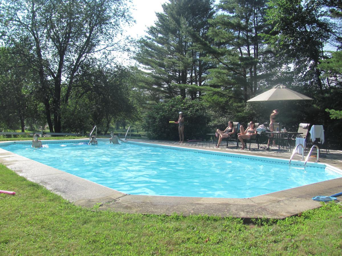 Golden Stage Inn Proctorsville Экстерьер фото