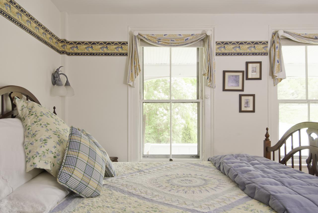 Golden Stage Inn Proctorsville Экстерьер фото
